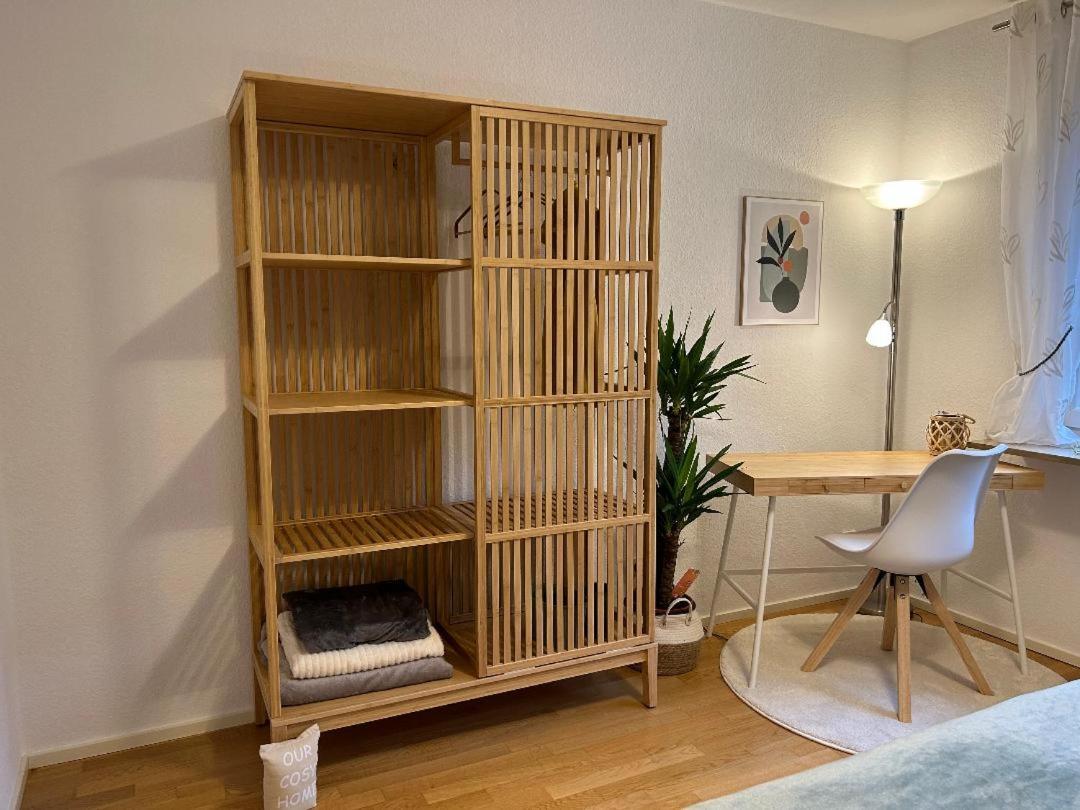 Gemuetliches Helles Apartment Mit Balkon Und Parkplatz Vor Der Tuer Im Zentrum Von Bayreuth Exteriör bild